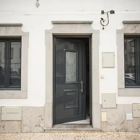Typical House Downtown Private Entrance * District de Faro