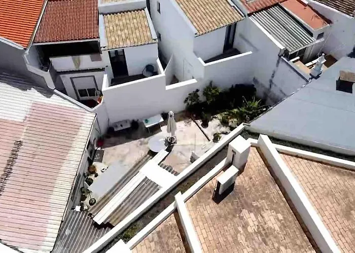 Typical House Downtown Private Entrance *