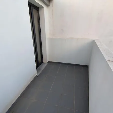 Typical House Downtown Private Entrance Faro