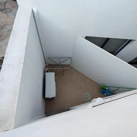 Typical House Downtown Private Entrance