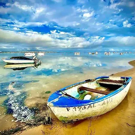 Semesterbostad Typical House Downtown Private Entrance *